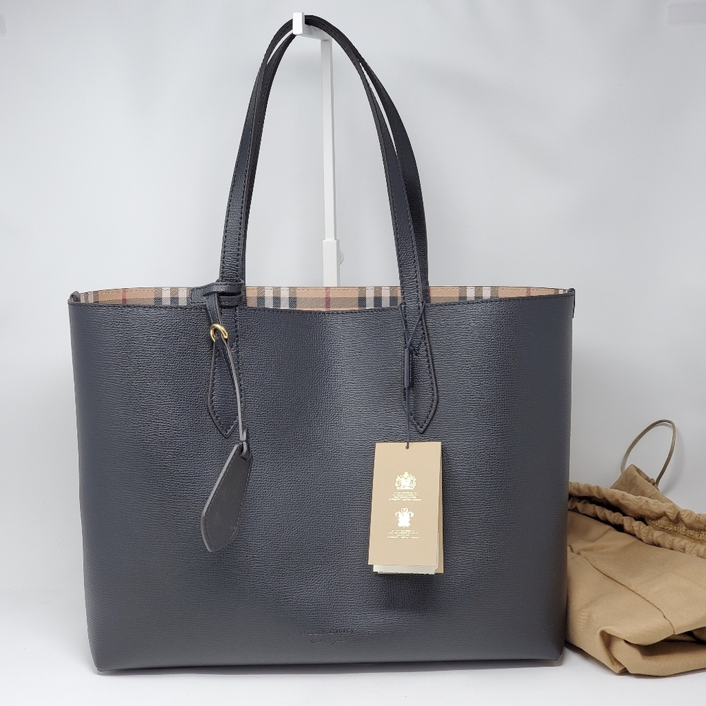 💯 Auth Burberry Reversible Black & Beige Tote Bag - Picture 2 of 8